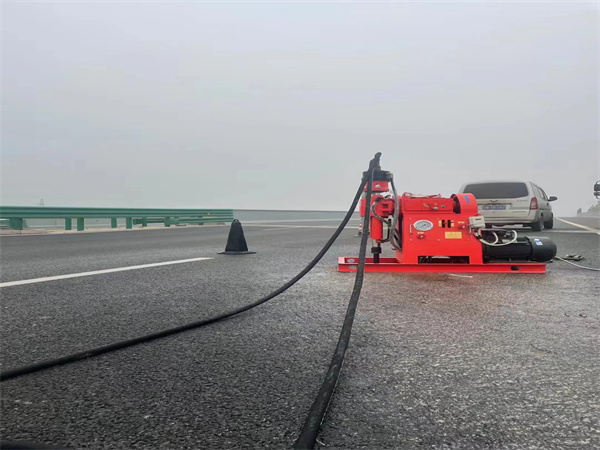 沙田镇马路路基路面开裂下沉注浆加固灌浆